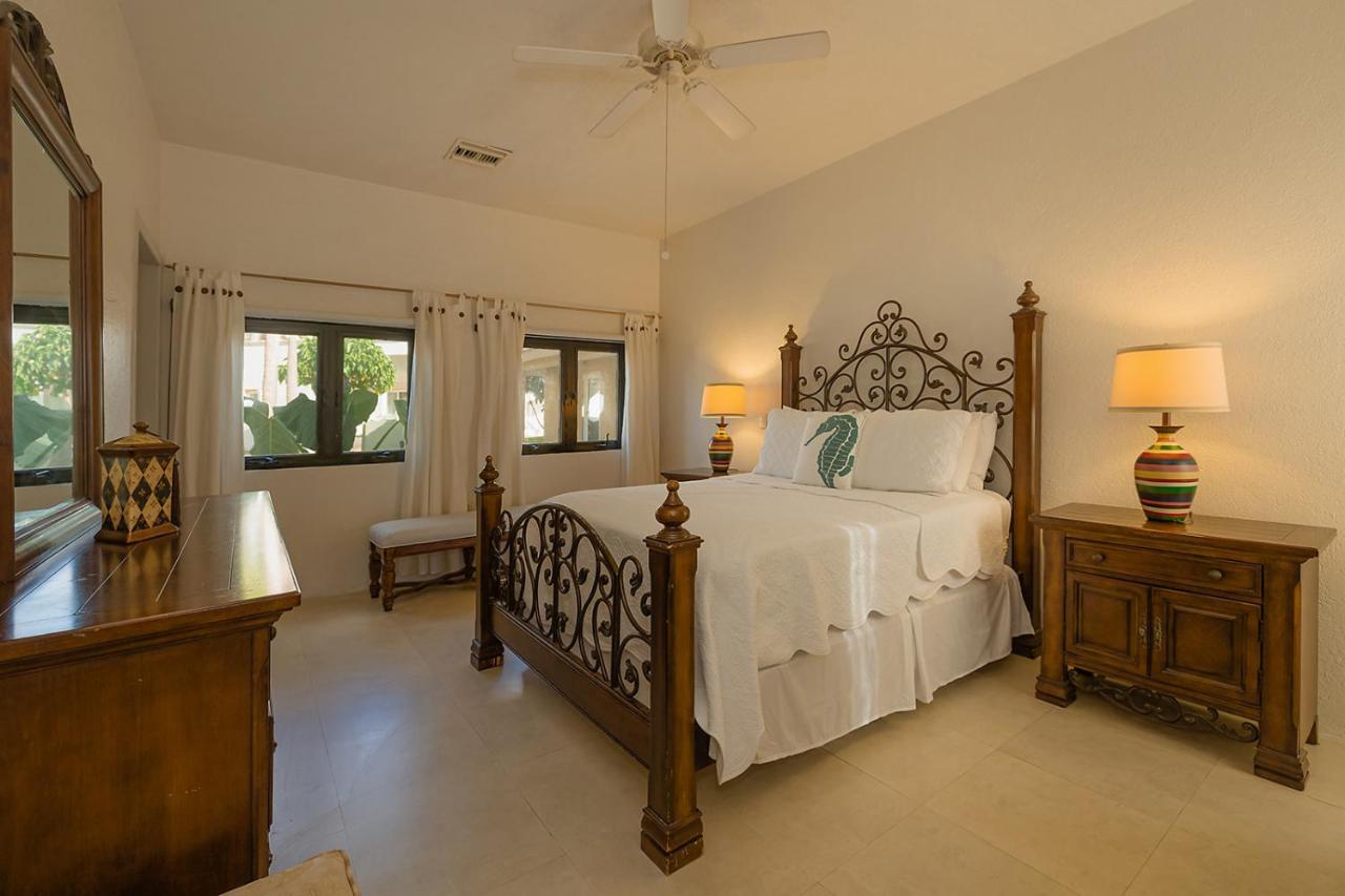 The Queen Of Cozumel Beach House -Luxury Beachfront Villa- Million Dollars View المظهر الخارجي الصورة
